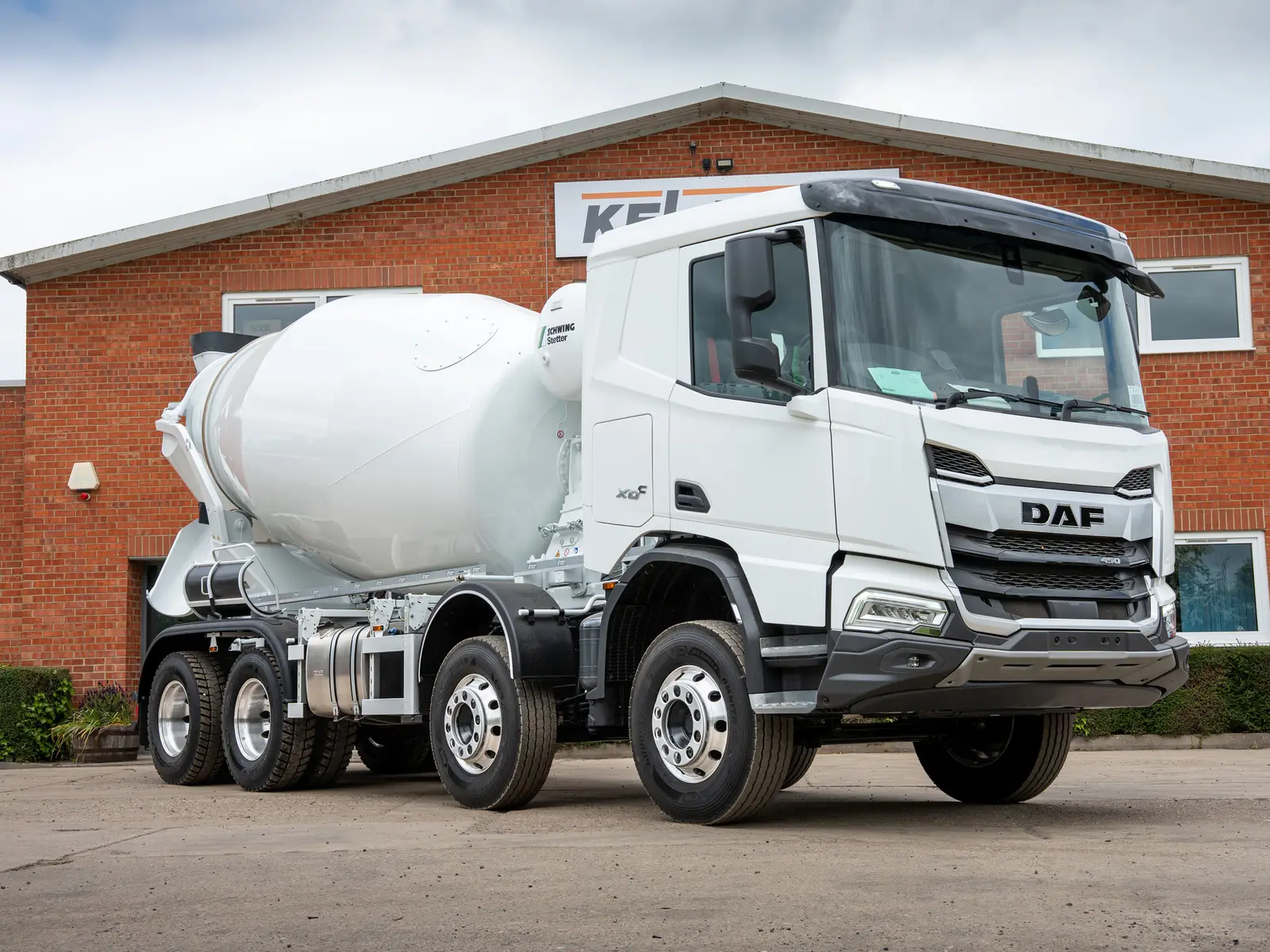 DAF XDC 450 FAD 8×4 Schwing-Stetter Concrete Mixer