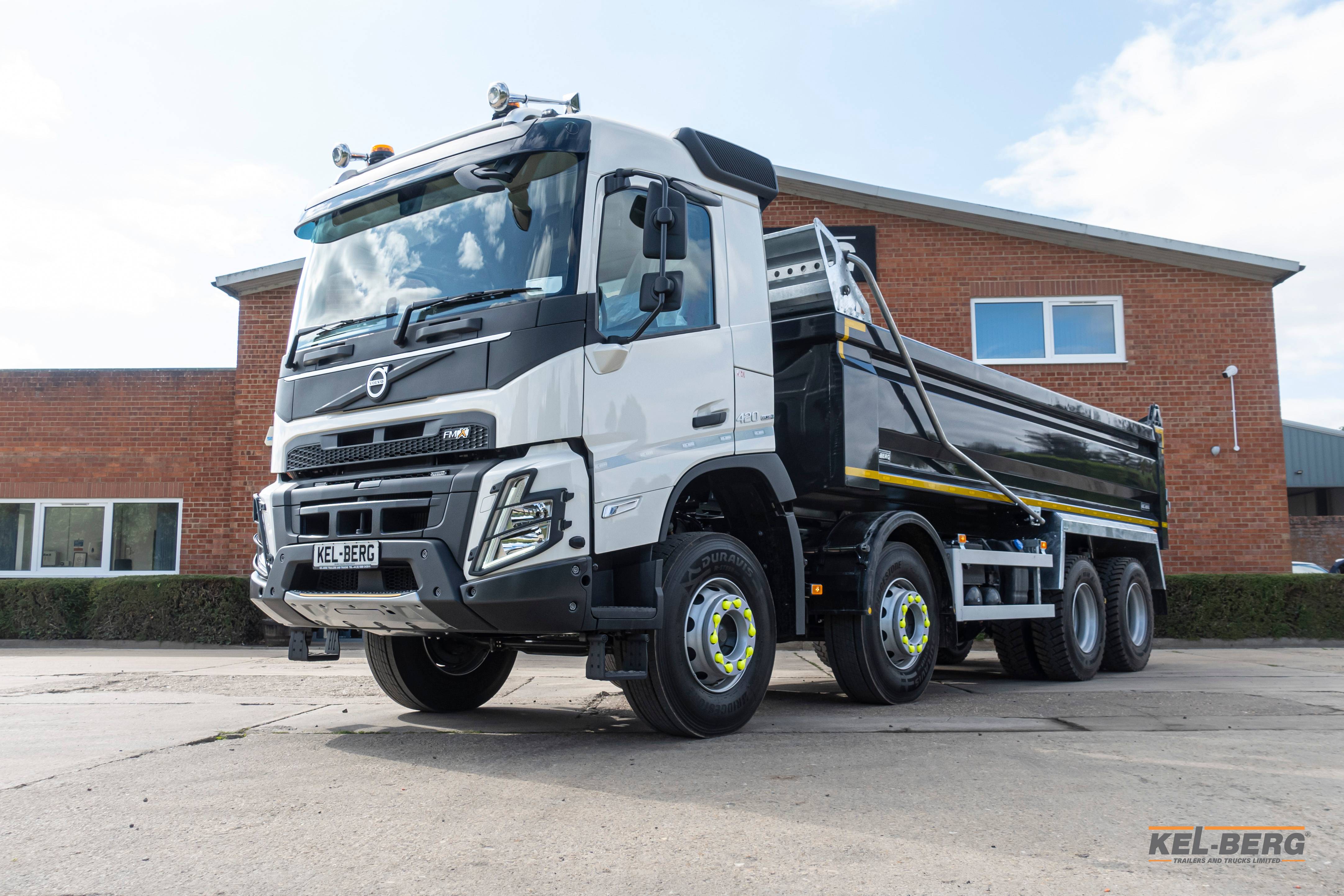 Volvo FMX 420 8×4 Kel-Berg Steel Tipper