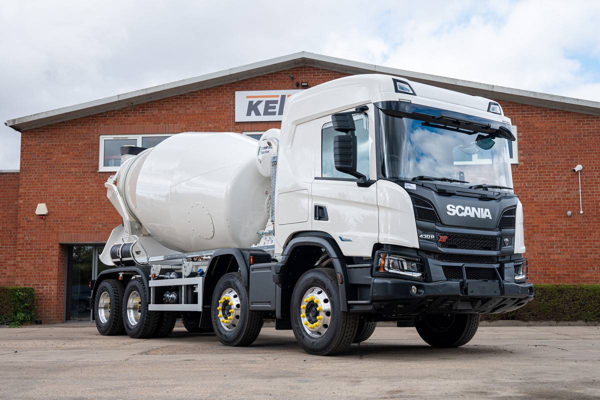 Scania P430 XT 8×4 Schwing-Stetter Concrete Mixer