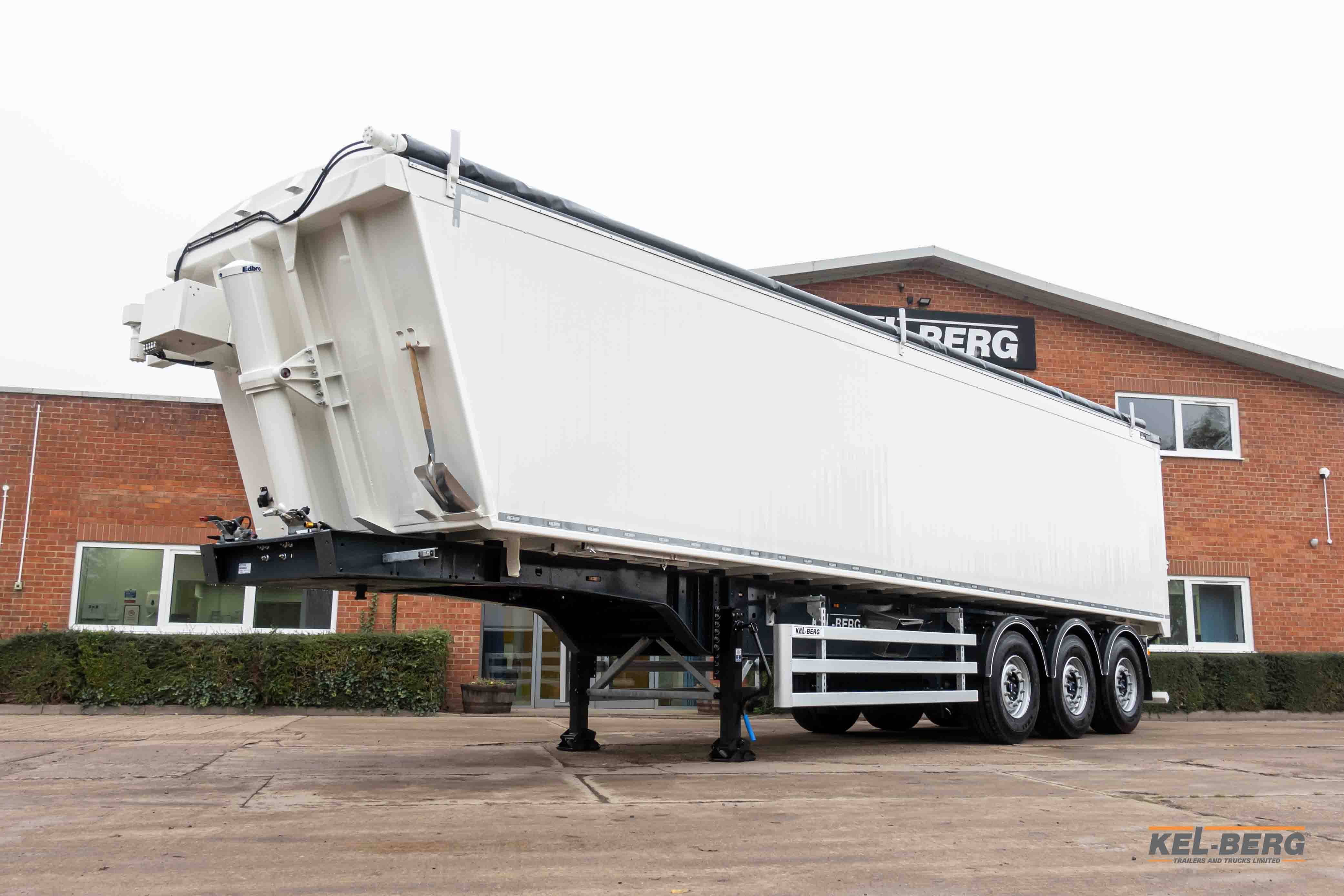 Kel-Berg T97 3-Axle Sloper Bulk Trailer