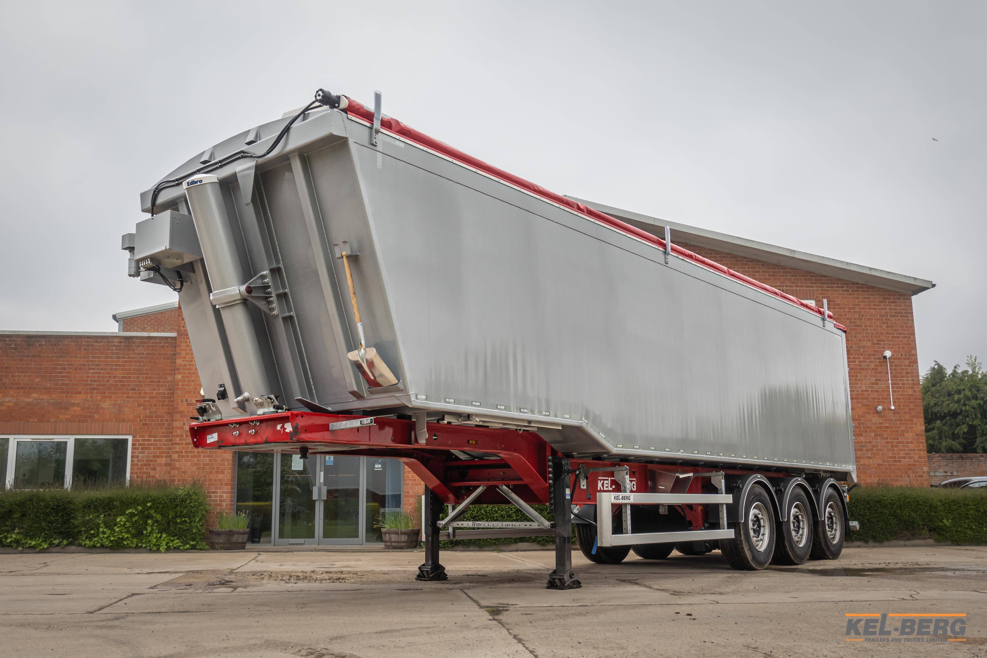 Kel-Berg T97 3-Axle Stepframe Bulk Trailer