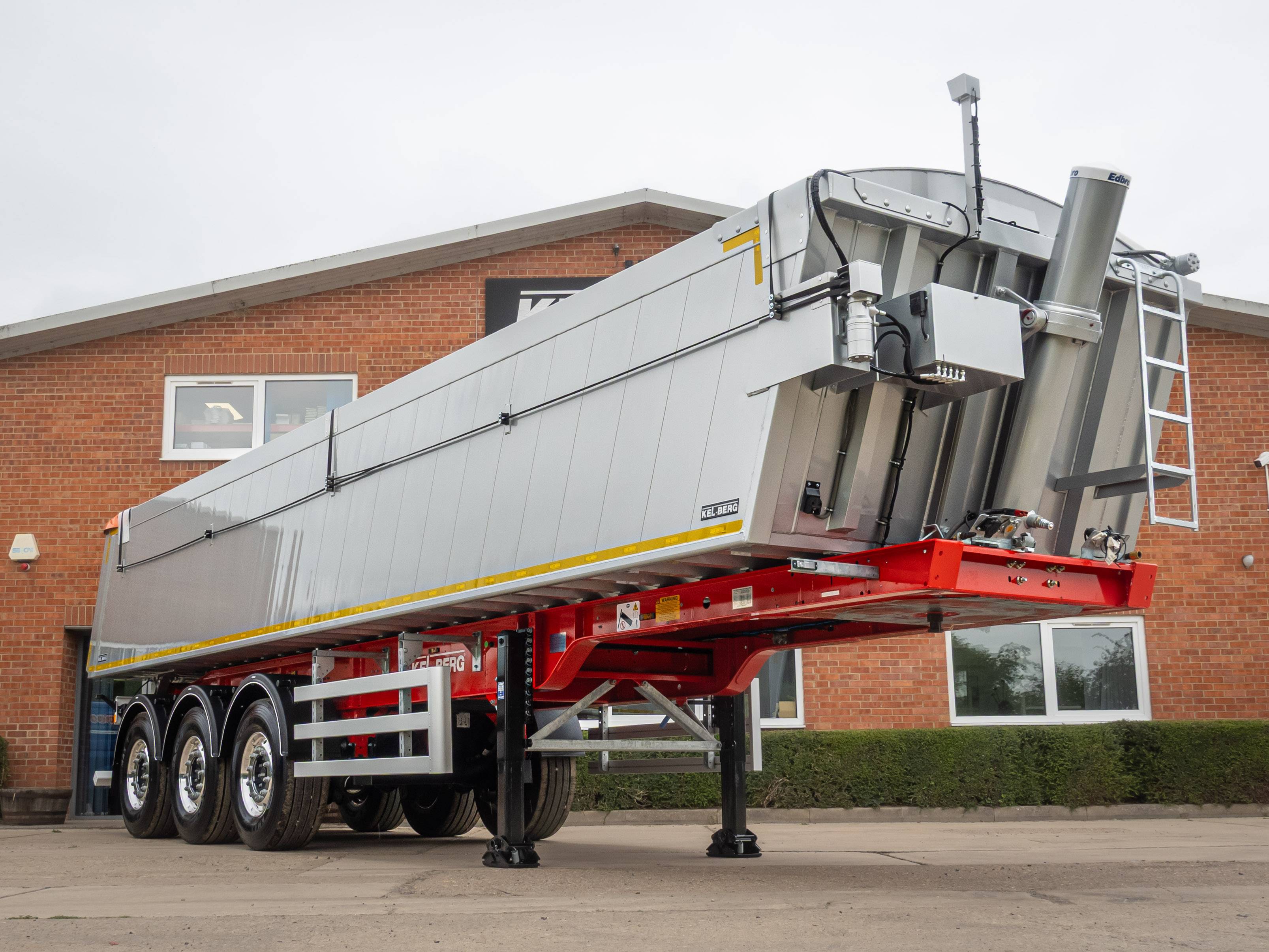 Kel-Berg 3-Axle Aggregate Trailer