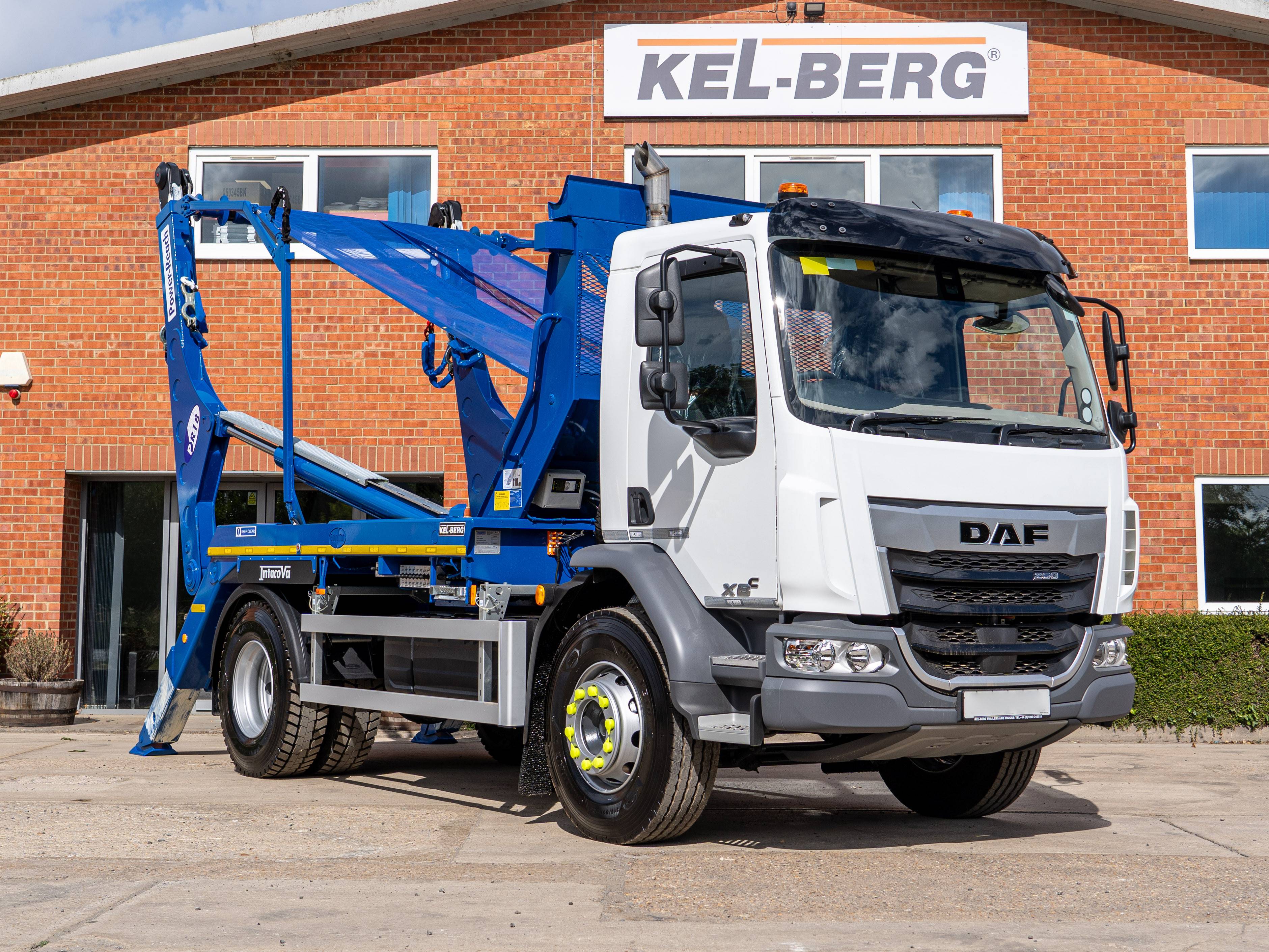 DAF XBC FA 260 4×2 Boughton Skip Loader